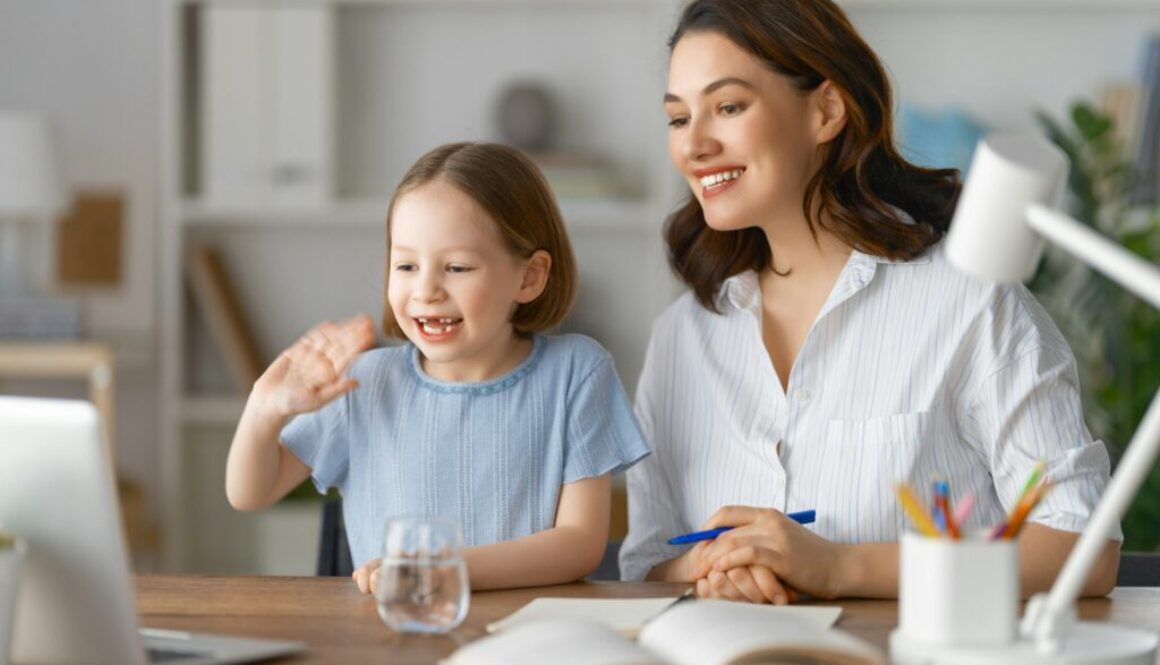 Höhenverstellbare Schreibtische: Materialien