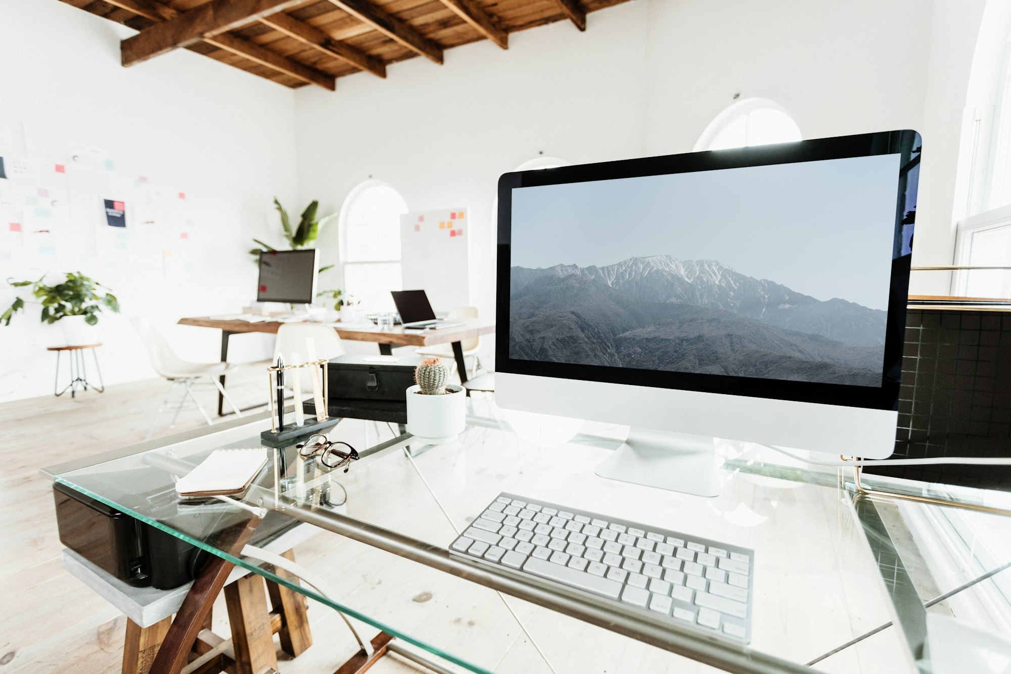 Ergonomie von Glas-Schreibtischen – Was Sie berücksichtigen sollten Ergonomie von Glas-Schreibtischen – Was Sie berücksichtigen sollten